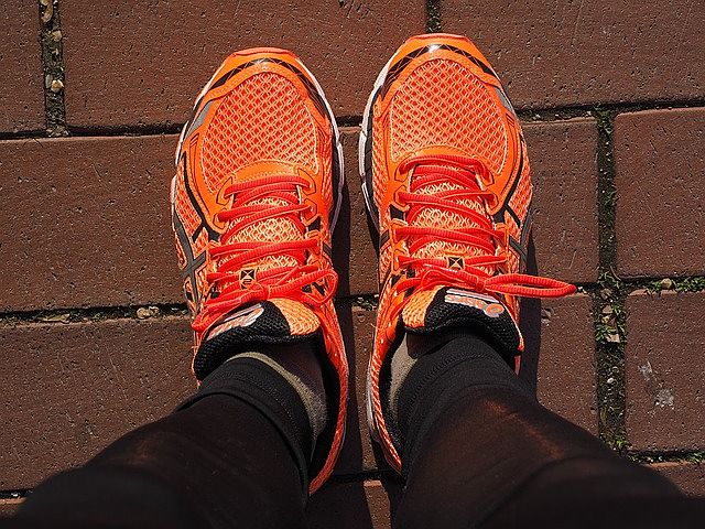 Oranžové běžecké boty